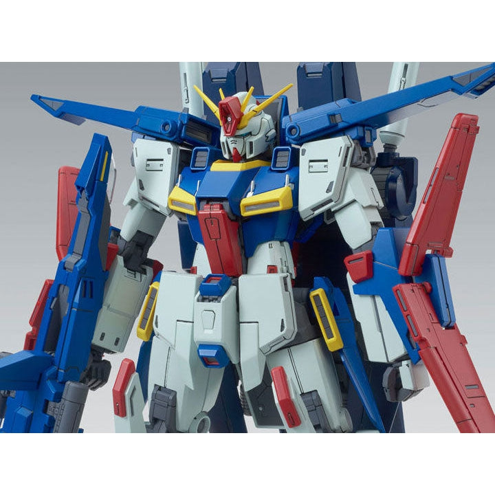 P-Bandai 1/100 MG Enhanced ZZ Gundam Ver Ka close up of upper torso