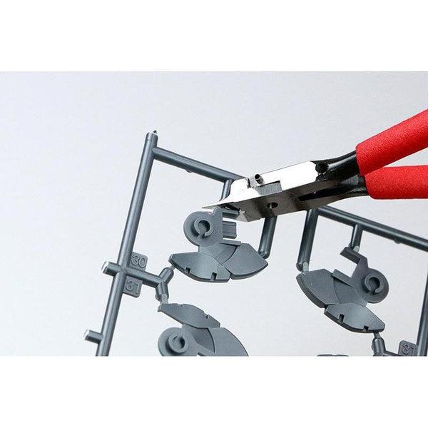 GodHand PN-120 Blade One Nipper Single Edged Plastic Cutting Nippers being used