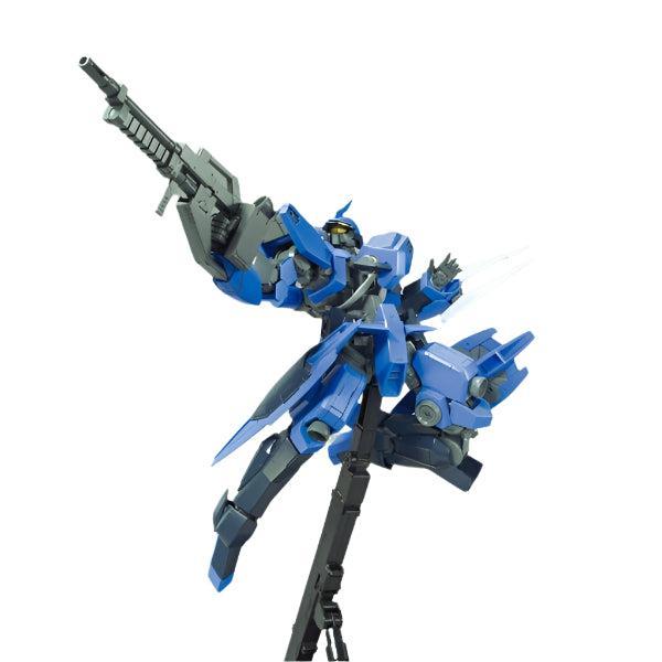 Bandai 1/100 NG Schwalbe Graze McGillis's Custom action pose with rifle