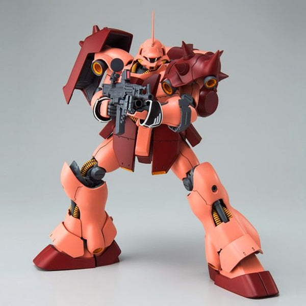 P-Bandai 1/100 MG Full Frontal's Geara Doga action pose 2