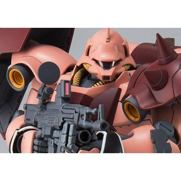 P-Bandai 1/100 MG Full Frontal's Geara Doga close up of head