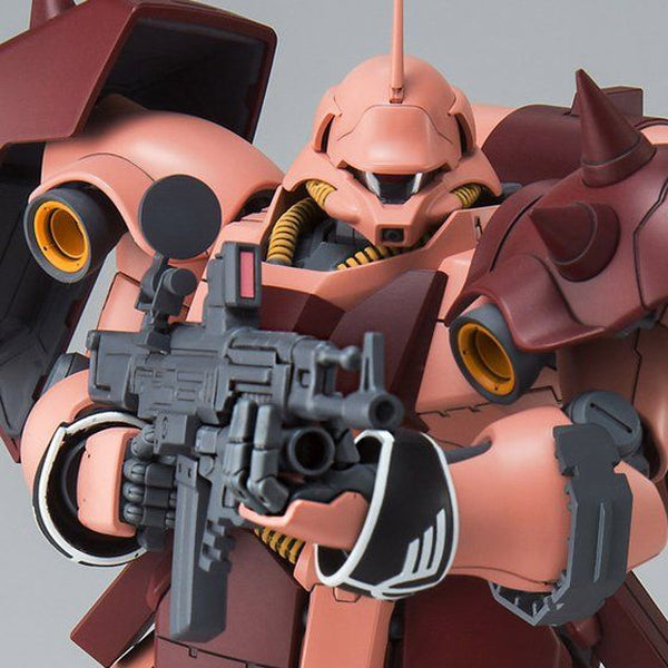 P-Bandai 1/100 MG Full Frontal's Geara Doga close up of upper torso