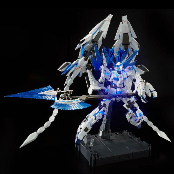 P-Bandai MG 1/60 Unicorn Gundam Perfectibility action pose 1