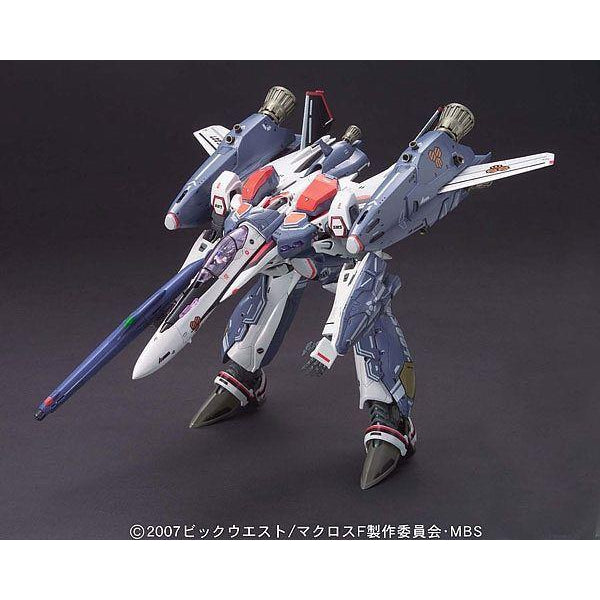 Bandai 1/72 VF-25F Super Messiah Valkyrie Alto Custom gerwalker mode