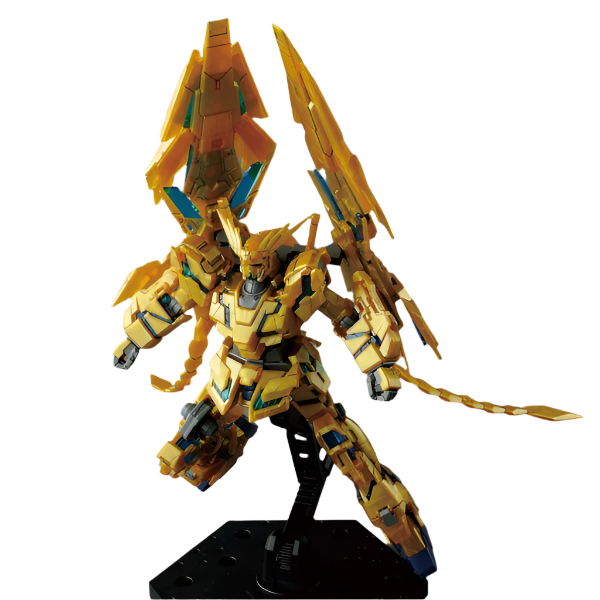 Bandai 1/144 HG Gundam Unicorn Phenex (NT Ver.) action pose