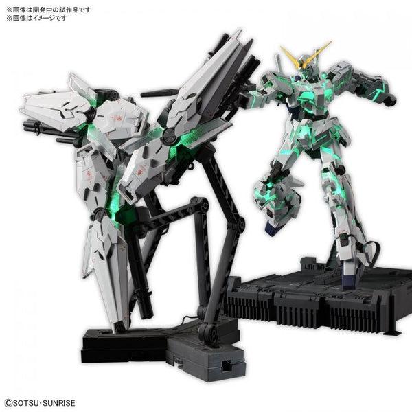 PRE-ORDER Bandai 1/100 MGEX Unicorn Gundam Ver Ka front on view.