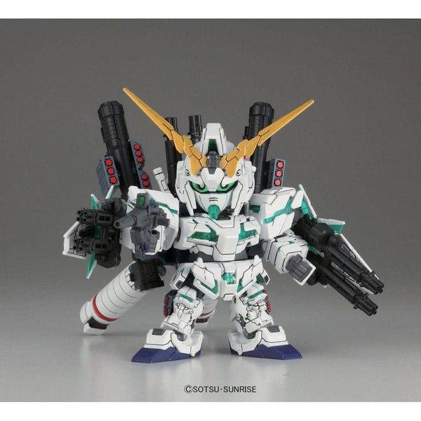 Bandai SD BB Senshi  BB390 Full Armour Unicorn Gundam weapons action pose