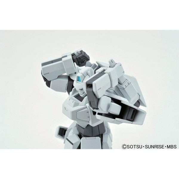 Bandai 1/144 HG G-Exces close up of upper torso and head