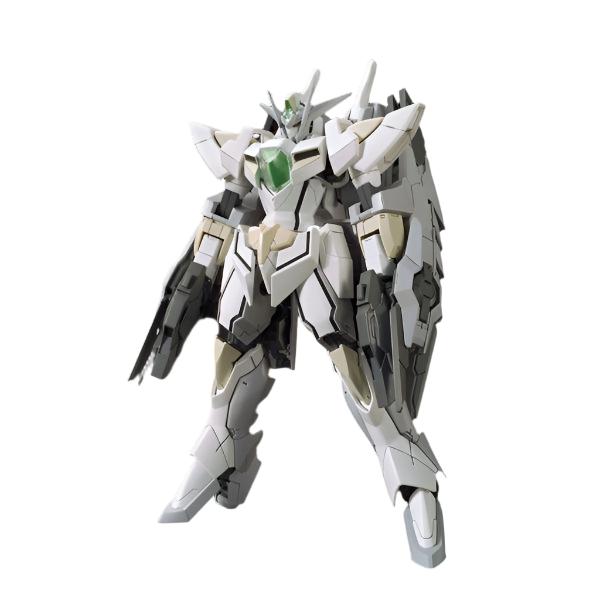 Bandai 1/144 HGBF Reversible Gundam front on pose