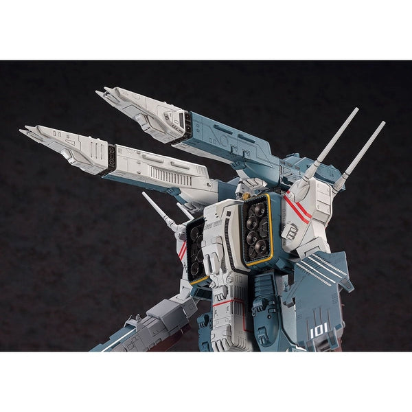 Hasagawa 1/4000 Macross Forced Attack TypeW/ Prometheus & Daedalus close up upper torso