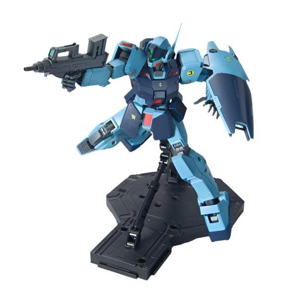 Bandai 1/100 MG RGM-79SP GM Sniper II action pose