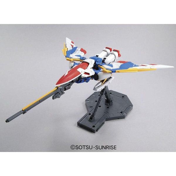 Bandai 1/100 MG XXXG-01W Wing Gundam EW Ver. transformed