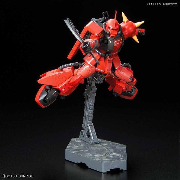 Bandai 1/144 RG MS-06R-2 Johnny Ridden's Zaku II with heat hawk