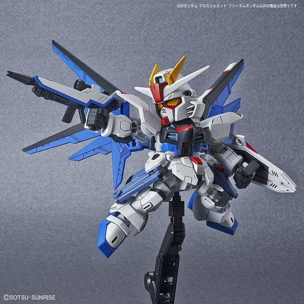 Bandai SD Gundam Cross Silhouette Freedom Gundam action pose